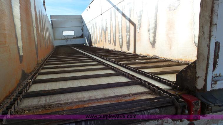 image for item G7110 2009 Artex CT4005 live bottom trailer