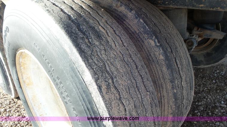 image for item G7110 2009 Artex CT4005 live bottom trailer