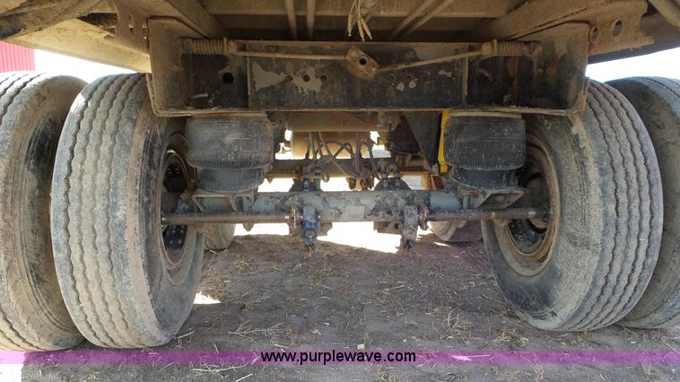 image for item G7111 2009 Artex CT4005 live bottom trailer