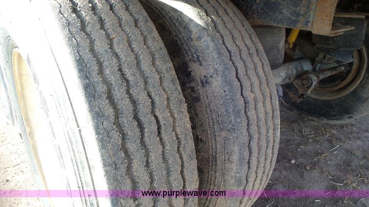 image for item G7111 2009 Artex CT4005 live bottom trailer