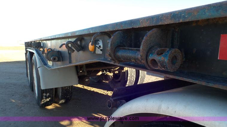 image for item G7114 1984 Utility Highboy trailer