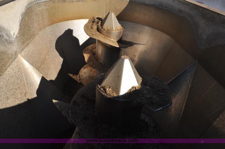 image for item G7115 2008 Sterling LC feed truck