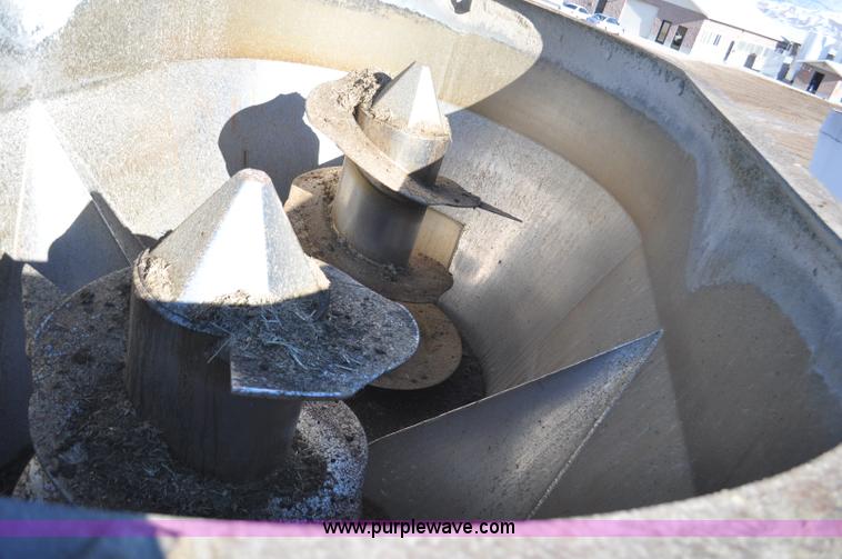 image for item G7115 2008 Sterling LC feed truck