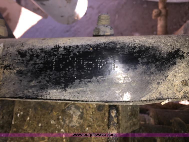 image for item G7116 2006 Kenworth T800 feed truck