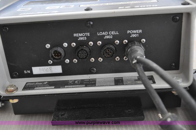 image for item G7119 2005 Loewen 1152 feed wagon