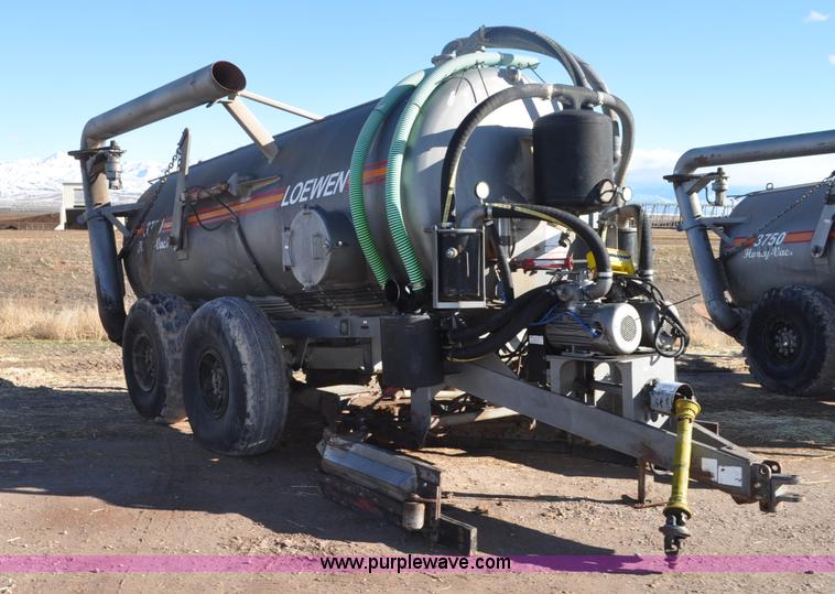 2005 Loewen 3750 HoneyVac honey wagon in Delta, UT Item G7120 sold