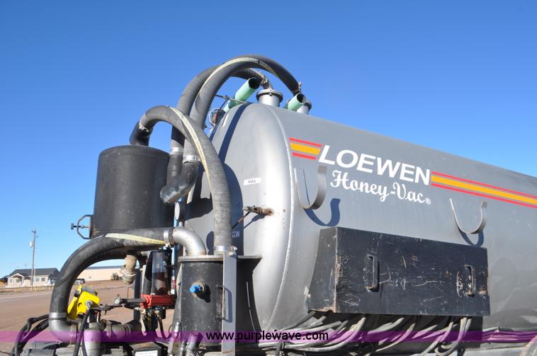 image for item G7120 2005 Loewen 3750 Honey-Vac honey wagon