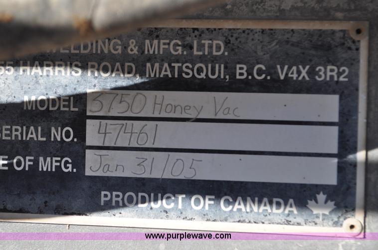image for item G7120 2005 Loewen 3750 Honey-Vac honey wagon