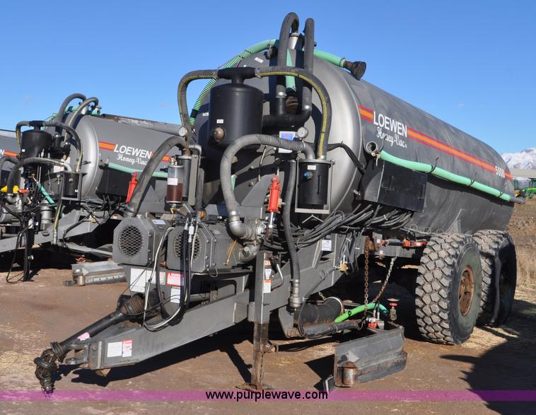 image for item G7122 2011 Loewen 5000 Honey-Vac honey wagon