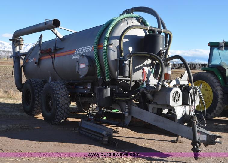 image for item G7122 2011 Loewen 5000 Honey-Vac honey wagon