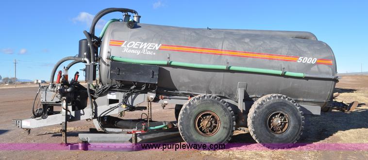 image for item G7122 2011 Loewen 5000 Honey-Vac honey wagon