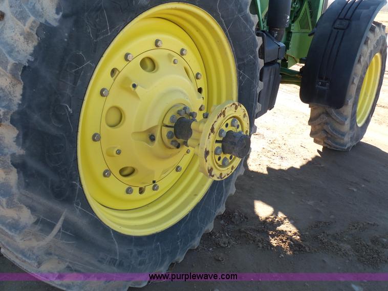 image for item G7123 1999 John Deere 8400 MFWD tractor