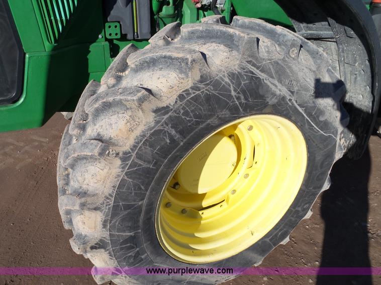 image for item G7123 1999 John Deere 8400 MFWD tractor