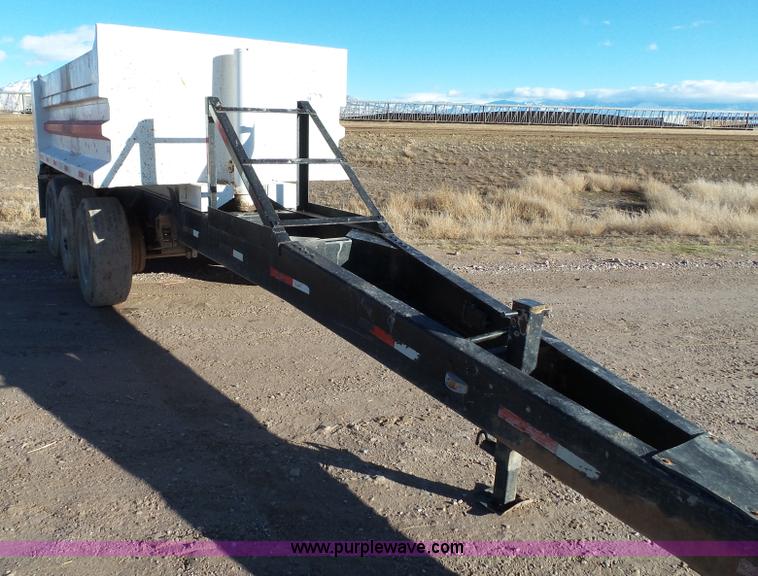 image for item G7124 1995 Williamsen end dump trailer