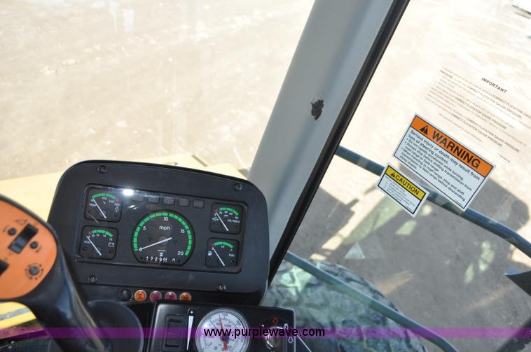 image for item G7128 2008 Challenger SP185C self-propelled swather