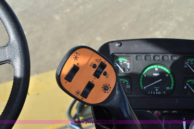 image for item G7128 2008 Challenger SP185C self-propelled swather