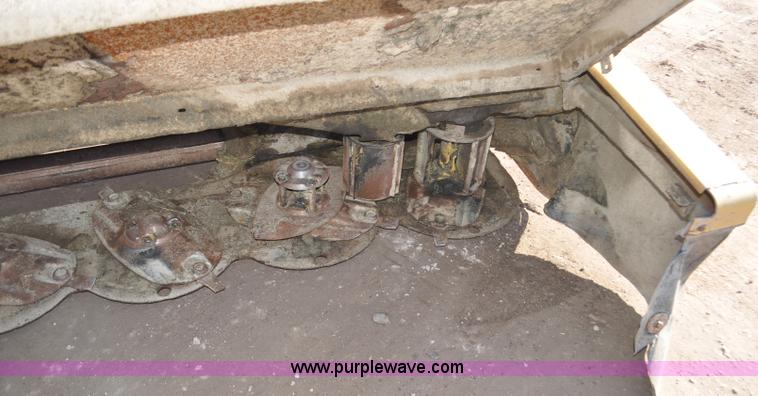 image for item G7128 2008 Challenger SP185C self-propelled swather