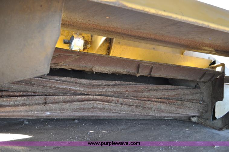 image for item G7128 2008 Challenger SP185C self-propelled swather