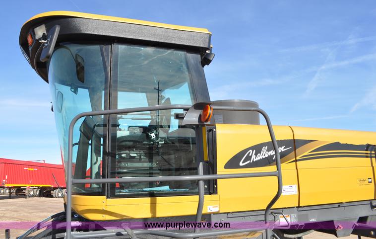 image for item G7128 2008 Challenger SP185C self-propelled swather