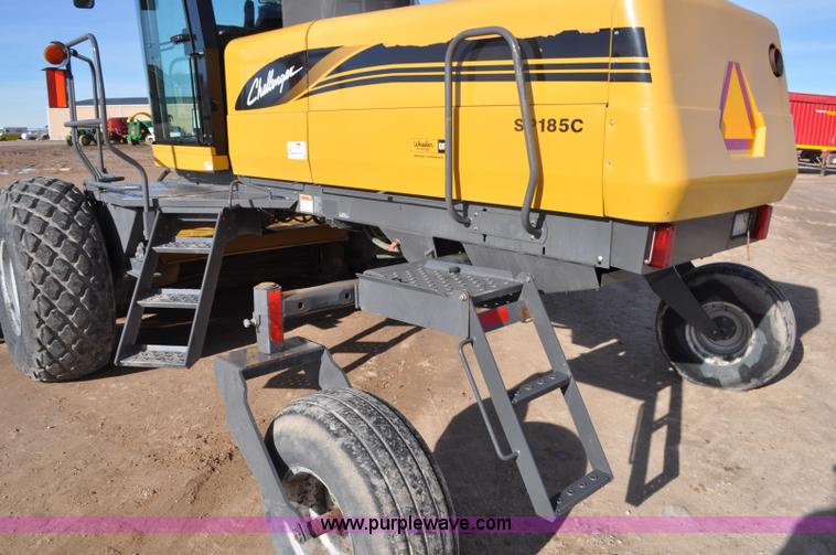 image for item G7128 2008 Challenger SP185C self-propelled swather