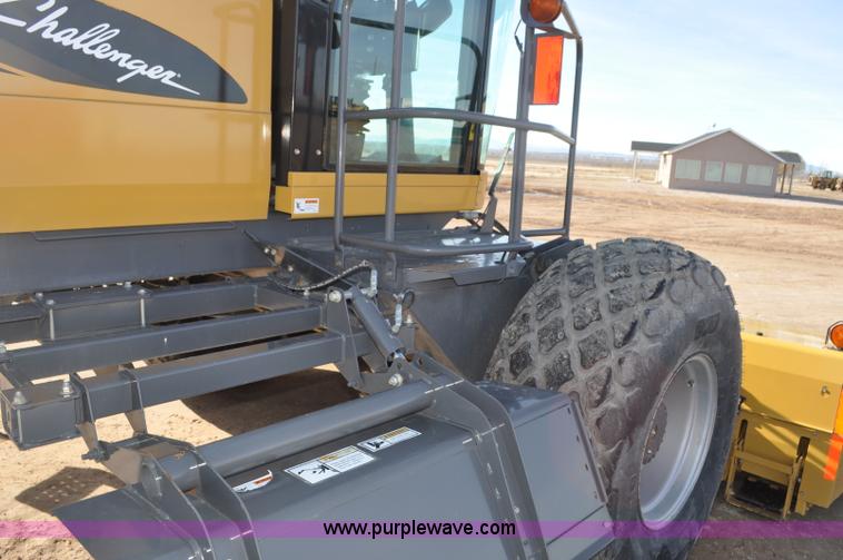 image for item G7128 2008 Challenger SP185C self-propelled swather