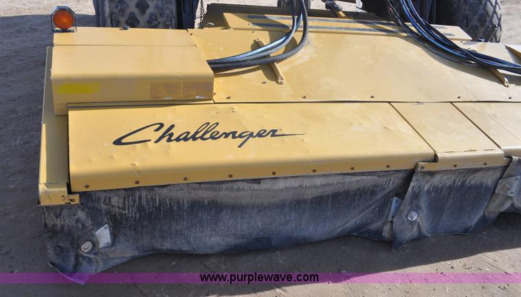 image for item G7128 2008 Challenger SP185C self-propelled swather