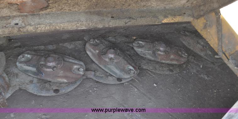 image for item G7128 2008 Challenger SP185C self-propelled swather