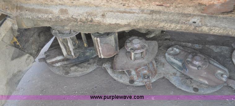 image for item G7128 2008 Challenger SP185C self-propelled swather