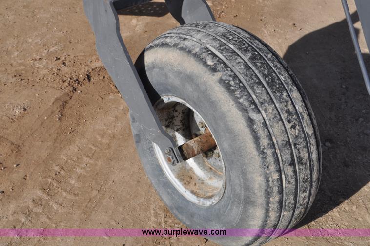 image for item G7128 2008 Challenger SP185C self-propelled swather