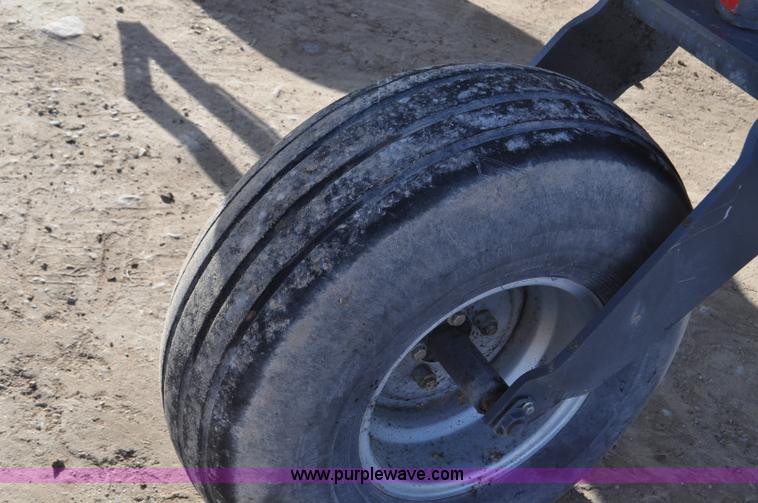 image for item G7128 2008 Challenger SP185C self-propelled swather