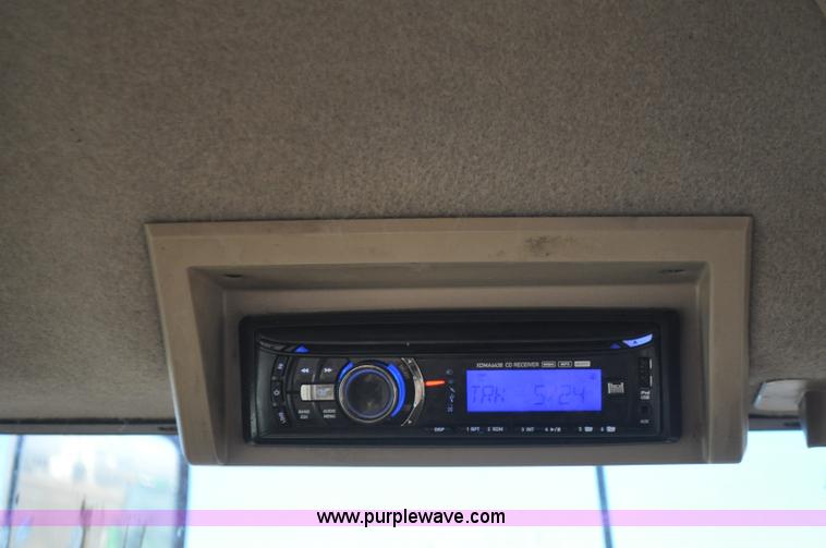 image for item G7129 1997 John Deere 8400 MFWD tractor