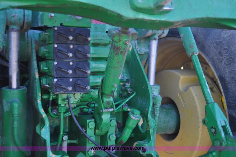 image for item G7129 1997 John Deere 8400 MFWD tractor