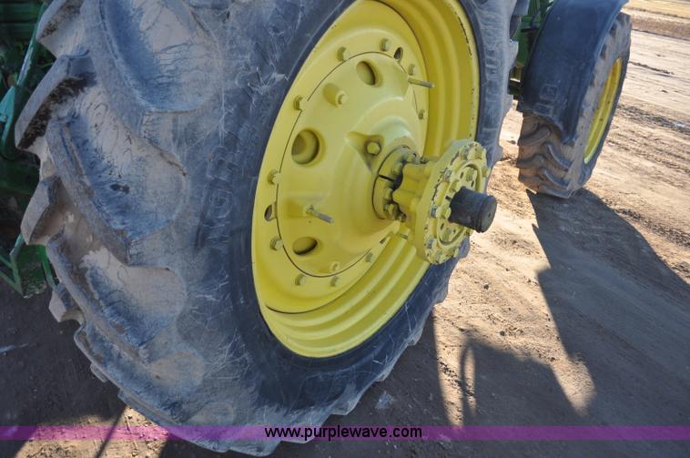 image for item G7129 1997 John Deere 8400 MFWD tractor