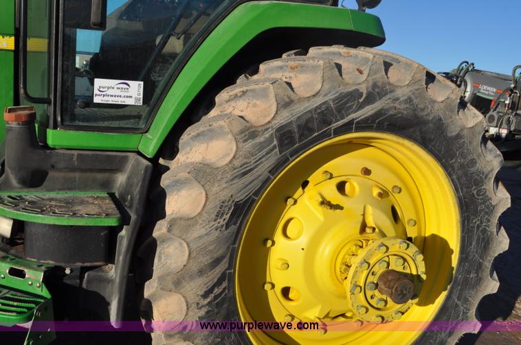 image for item G7129 1997 John Deere 8400 MFWD tractor