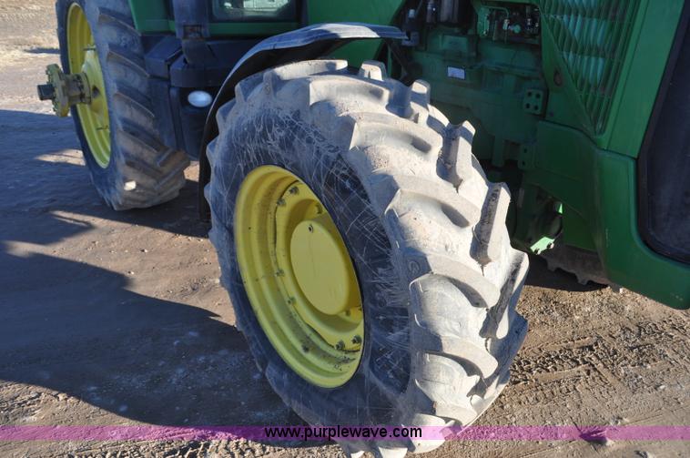 image for item G7129 1997 John Deere 8400 MFWD tractor