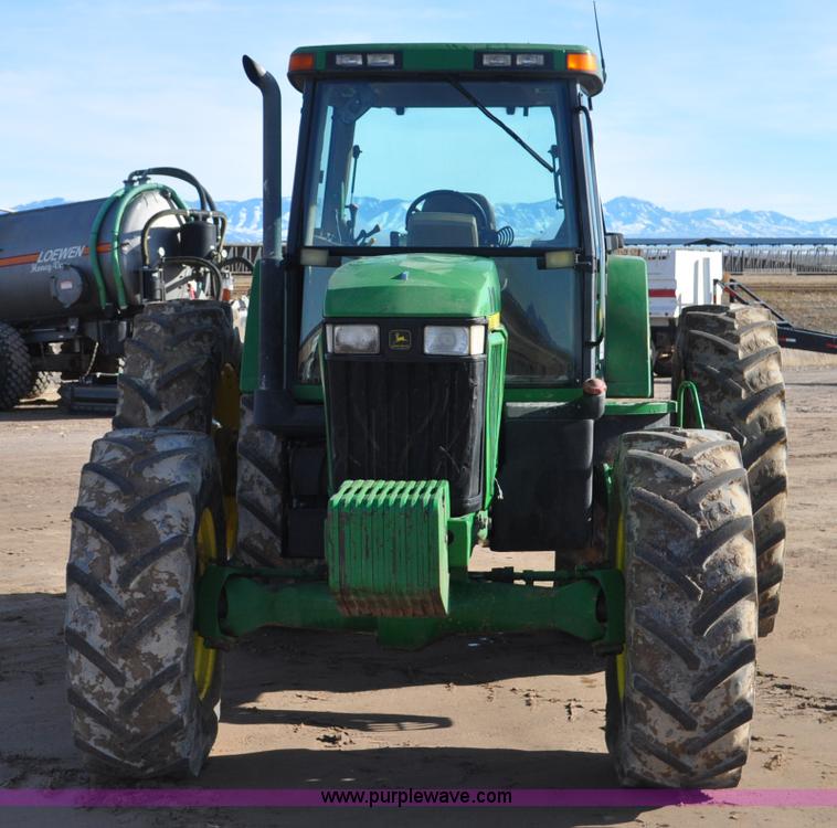 image for item G7130 1999 John Deere 7810 MFWD tractor