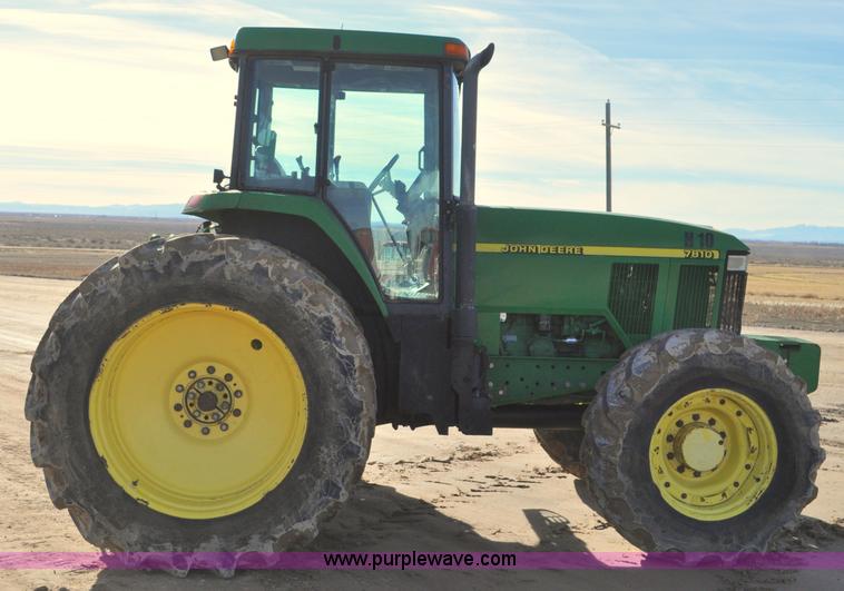 image for item G7130 1999 John Deere 7810 MFWD tractor