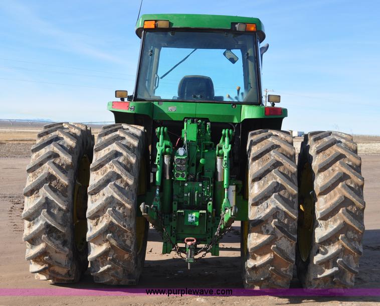 image for item G7130 1999 John Deere 7810 MFWD tractor