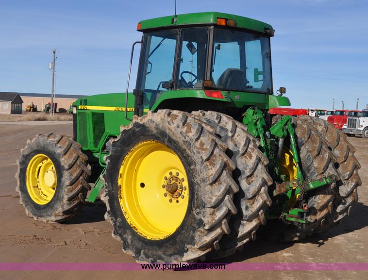 image for item G7130 1999 John Deere 7810 MFWD tractor