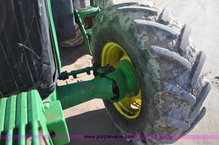 image for item G7130 1999 John Deere 7810 MFWD tractor