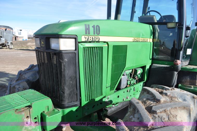 image for item G7130 1999 John Deere 7810 MFWD tractor