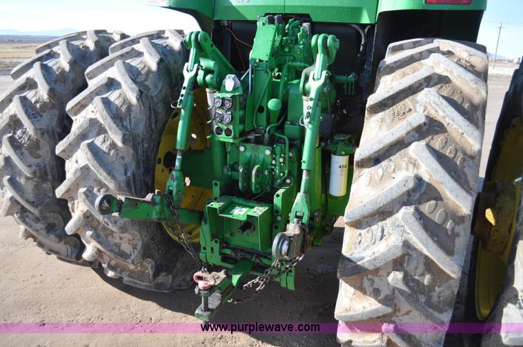 image for item G7130 1999 John Deere 7810 MFWD tractor
