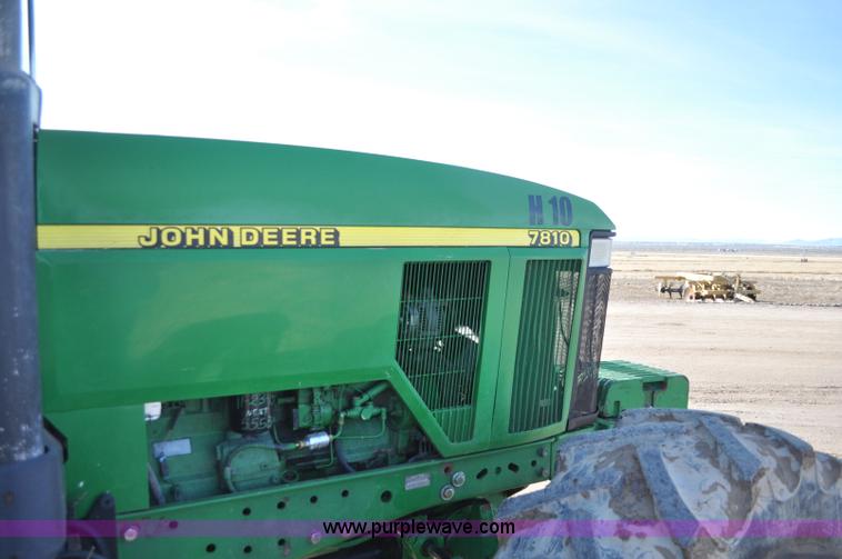 image for item G7130 1999 John Deere 7810 MFWD tractor
