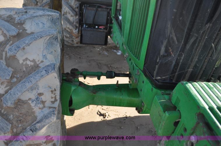 image for item G7130 1999 John Deere 7810 MFWD tractor