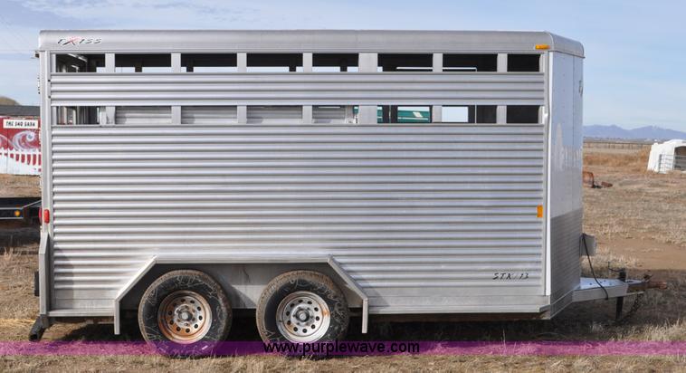 image for item G7133 2007 Exiss livestock trailer