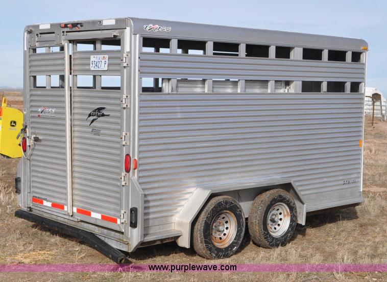 image for item G7133 2007 Exiss livestock trailer