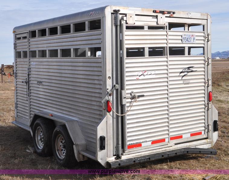 image for item G7133 2007 Exiss livestock trailer