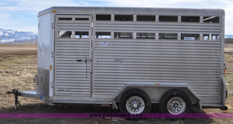 image for item G7133 2007 Exiss livestock trailer
