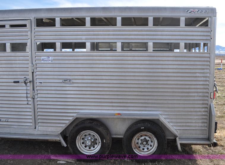 image for item G7133 2007 Exiss livestock trailer