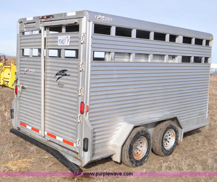 image for item G7133 2007 Exiss livestock trailer